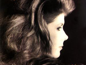 KIRSTY MacCOLL: RIP. Faksimile fra albumet «Kite»