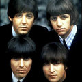 THE BEATLES: I ny drakt før jul