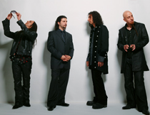 SYSTEM OF A DOWN: Gjør sin første konsert her til lands i Frognerbadet 17. juni. ( )