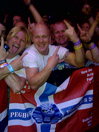 PAAL ERIK HUSBY: Fremst på en av mange Iron Maiden-konserter i 2008.