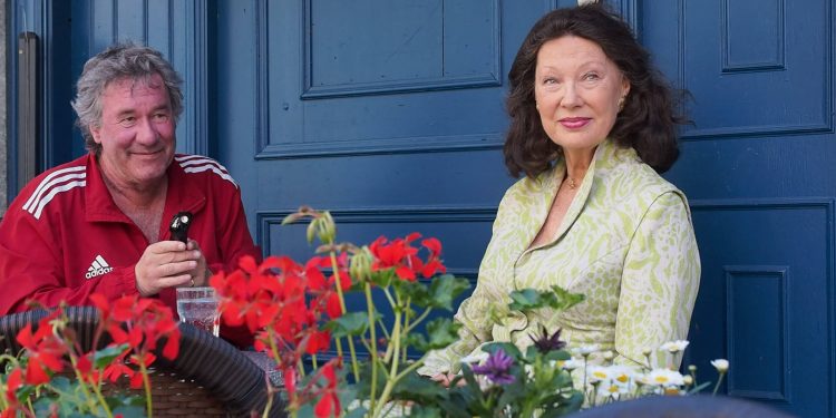 ÅSE KLEVELAND & ARILD RØNSEN: Det stunder til Moldejazz, og Åse Kleveland skal åpne festivalen. Foto: Gunnar Horrigmo