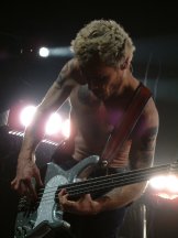 RED HOT CHILI PEPPERS: Møtes i oktober for å starte på nytt album. Her fra Oslo Spektrum i mars 2003. FOTO: ODD INGE RAND.