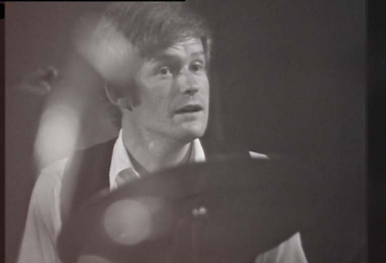 John Christensen. Alle bilder er skjermdumper fra NRK-serien