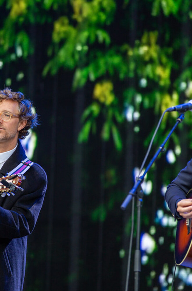 Kings of Convenience.