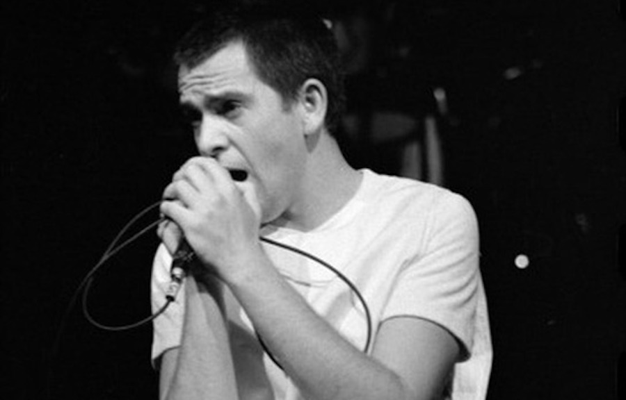 Peter Gabriel på Chatau Neuf i 1978. Foto: Helge Øverås via Wikimedia Commons. CC BY-SA 4.0