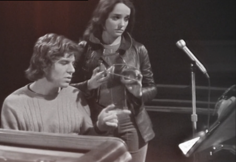 Terje Rypdal og Inger Lise (da) Andersen. Alle bilder er skjermdumper fra NRK-serien