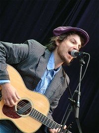 JEFF TWEEDY: og hans band Wilco med ny bok og cd i november (Foto: Odd Inge Rand/PULS)