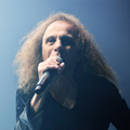 RONNIE JAMES DIO: Legende med helseproblemer
